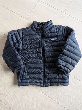 Patagonia 5T Kids Lightweight Puffer Jacket in Navy